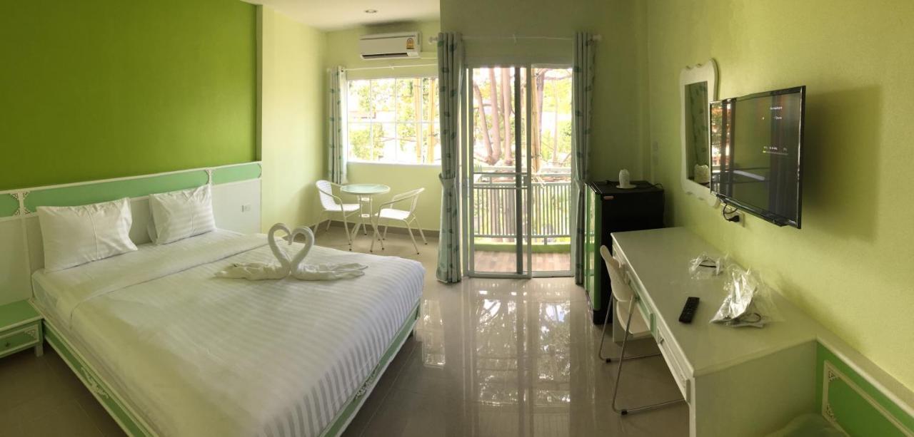 Holland Resort Phuket Exterior photo