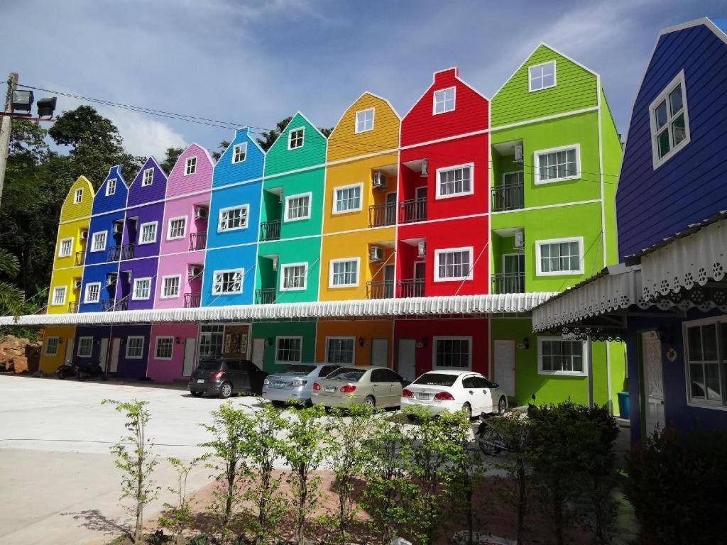 Holland Resort Phuket Exterior photo