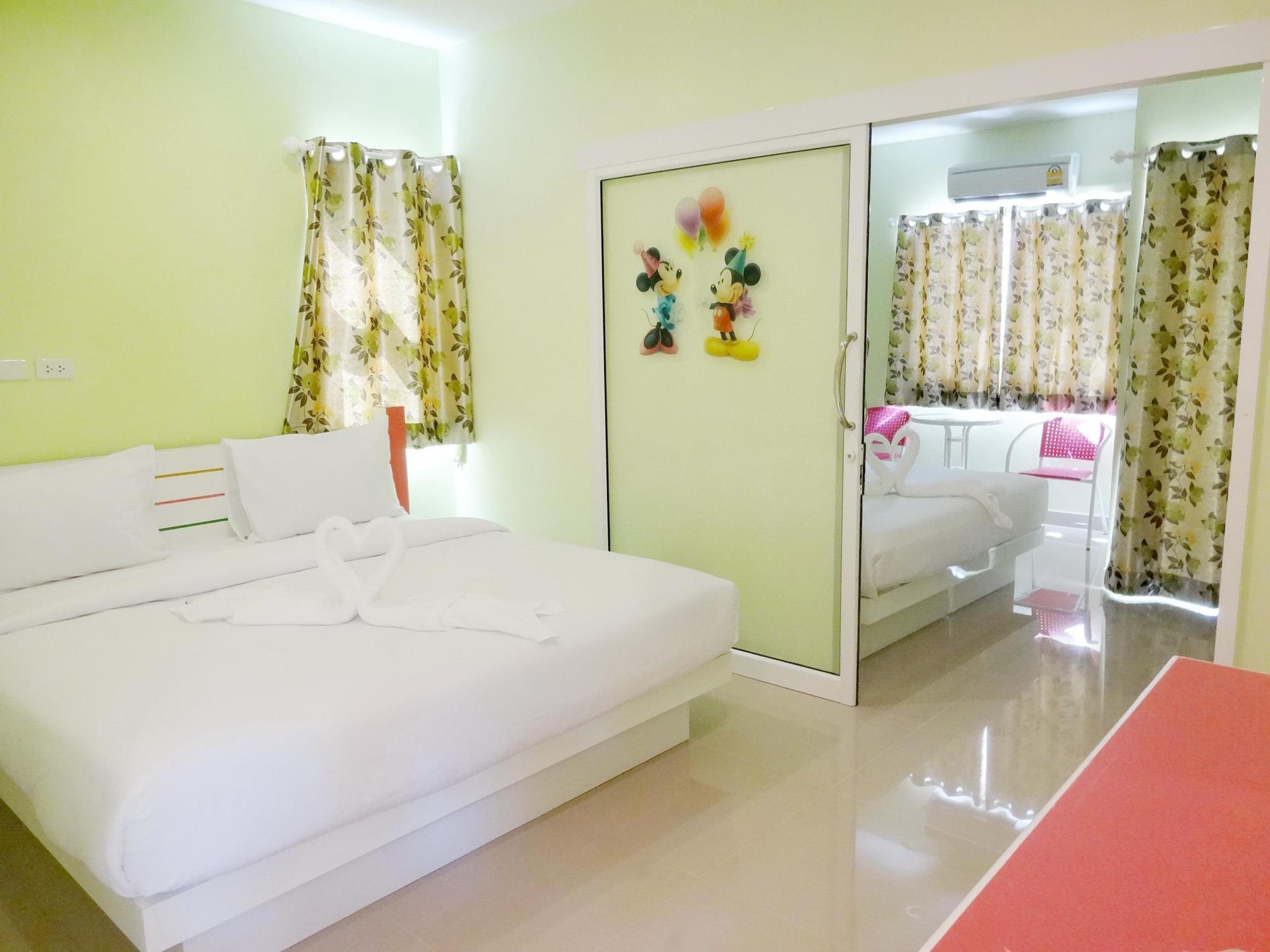 Holland Resort Phuket Exterior photo
