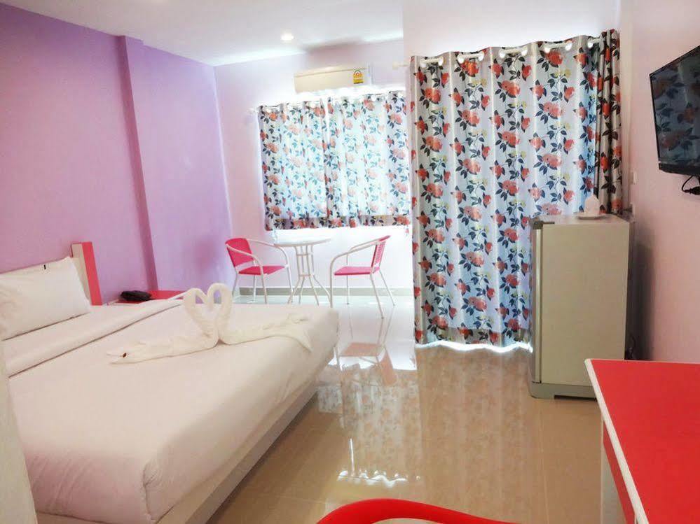 Holland Resort Phuket Exterior photo