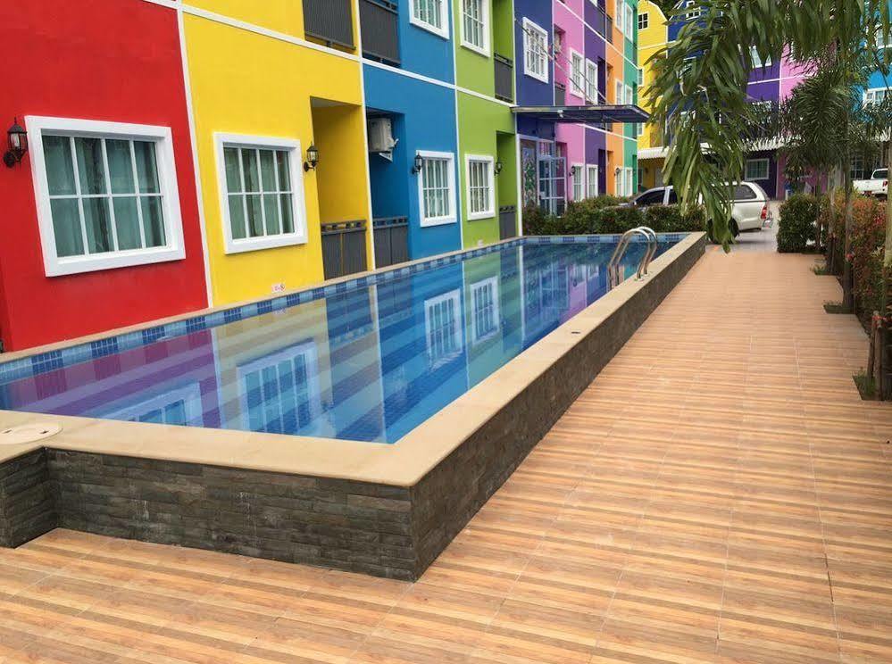 Holland Resort Phuket Exterior photo